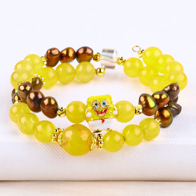 Cura Cristal Vermelho Verdadeiro Calcedônia e Cor de Café Pérola de Água Fresca Com Bob Esponja Cartoon Charm Bracelet